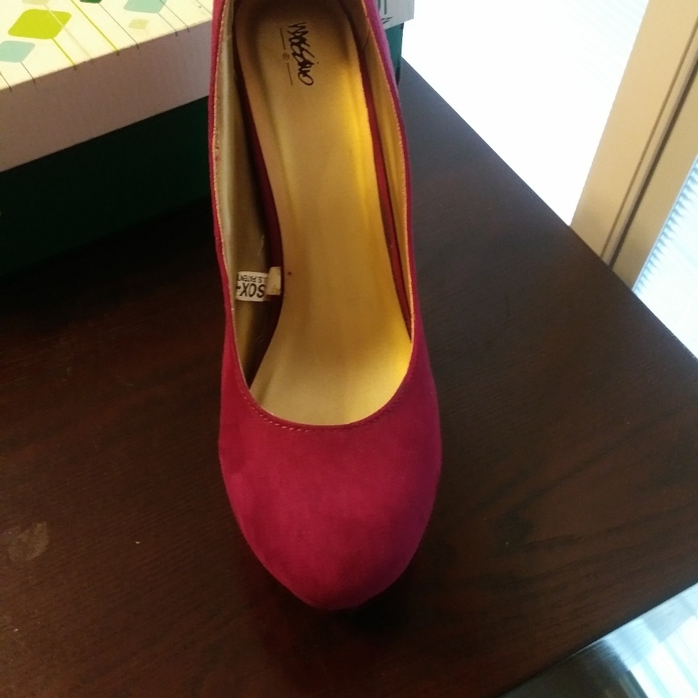 Hot pink mossimo heels